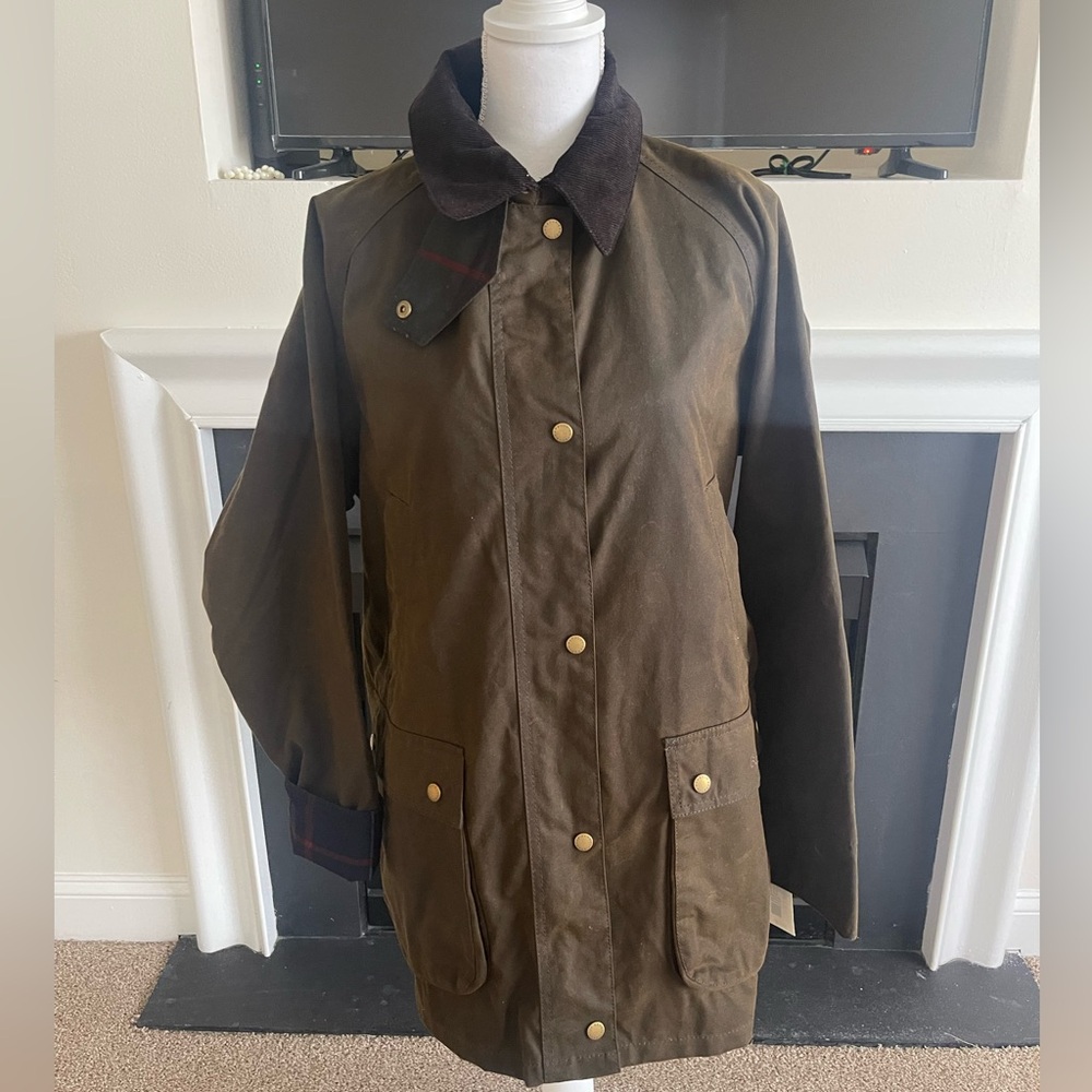 NWT Barbour Women's Acorn Waxed Jacket - Picture 2 of 11